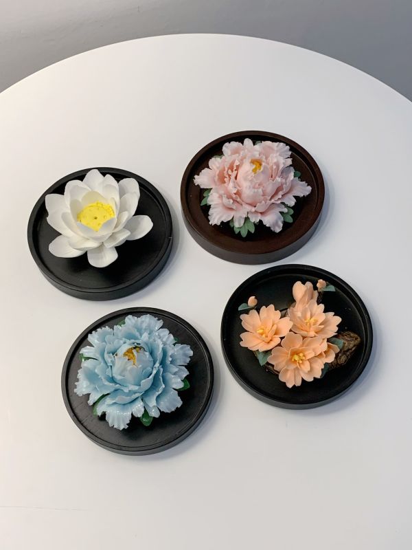 Porcelain Flower Aroma Diffuser Set &ndash; Luxury Corporate Door Gift Singapore | Premium Corporate Hamper | ESG Eco Corporate Gift for CNY, Deepavali & Christmas