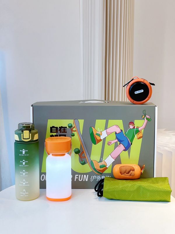 Green Outdoor Adventure Gift Box &ndash; Corporate Door Gift Singapore | ESG Eco Corporate Gift for Staff, Clients & Festive Seasons