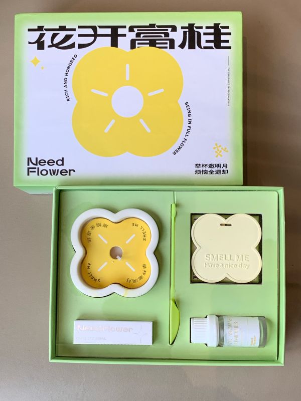 "Blossom of Prosperity" Osmanthus Gift Hamper &ndash; Premium Corporate Hamper Singapore | Corporate Door Gift for CNY, Deepavali & Christmas
