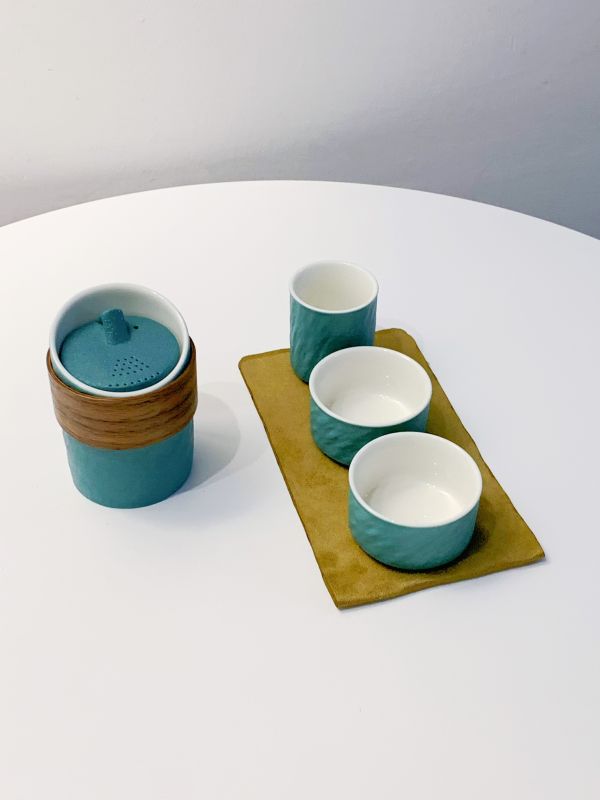 Luxury Lake Blue Travel Tea Set &ndash; Executive Gift Set for Client Appreciation & Annual Dinner Souvenir Singapore