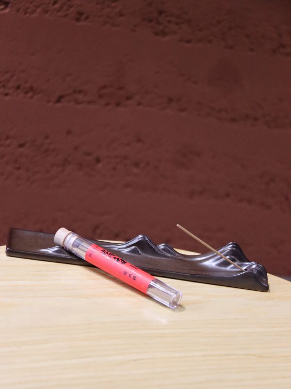 Premium Zen Incense Holder Gift Set &ndash; Ceramic Mountain Design with Antique Glaze for Corporate Events & Brand Activation Across ASEAN 