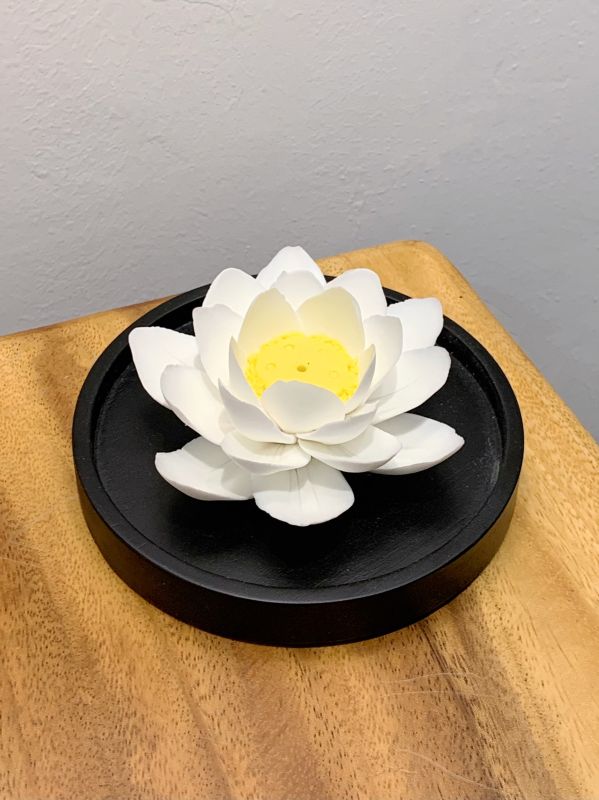 Handmade Porcelain Flower Diffuser &ndash; Intangible Heritage Ceramic Bloom with Essential Oil for Corporate Hamper & Annual Dinner Souvenir 