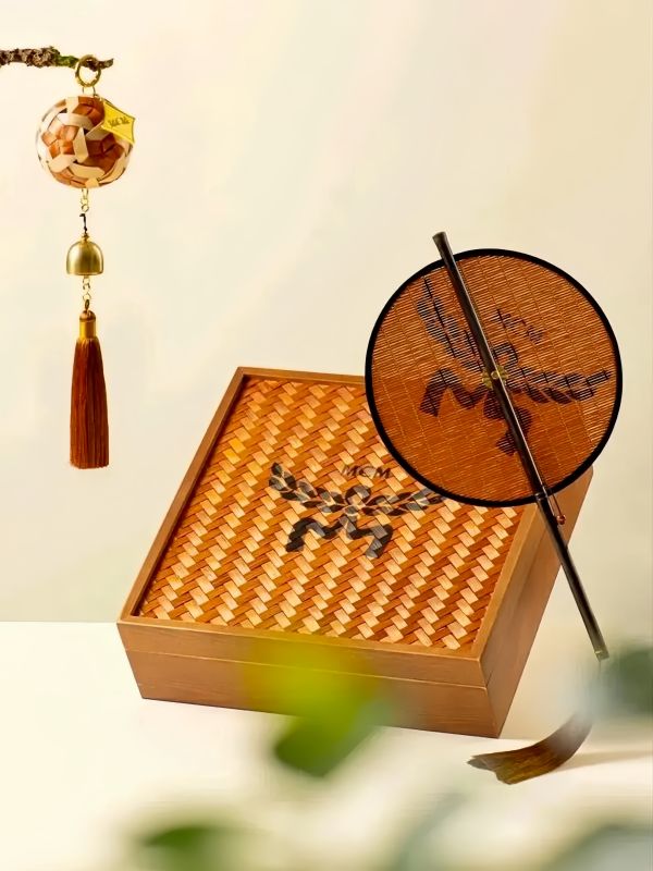 Corporate Gift Supplier Johor Bahru &ndash; Designer Inspired Mid-Autumn Gift Set for Annual Dinner