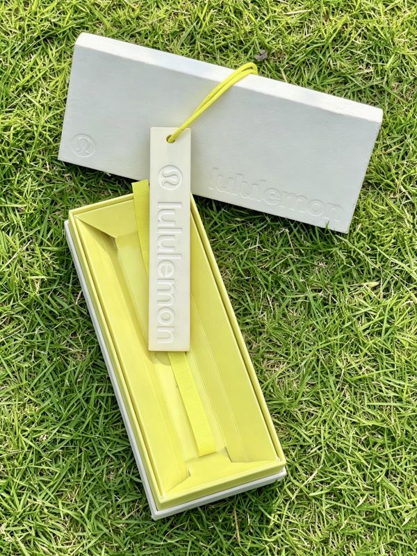 Request Quotation Corporate Gift &ndash; Fresh Scented Hanging Card for Executive Gifting