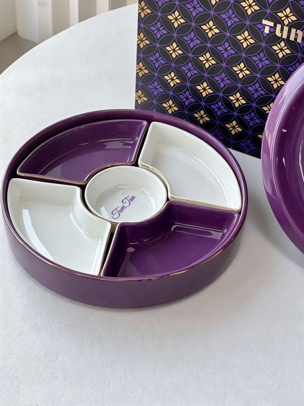 A Gift of Warmth and Tradition &ndash; The Serving Platter for Every Home