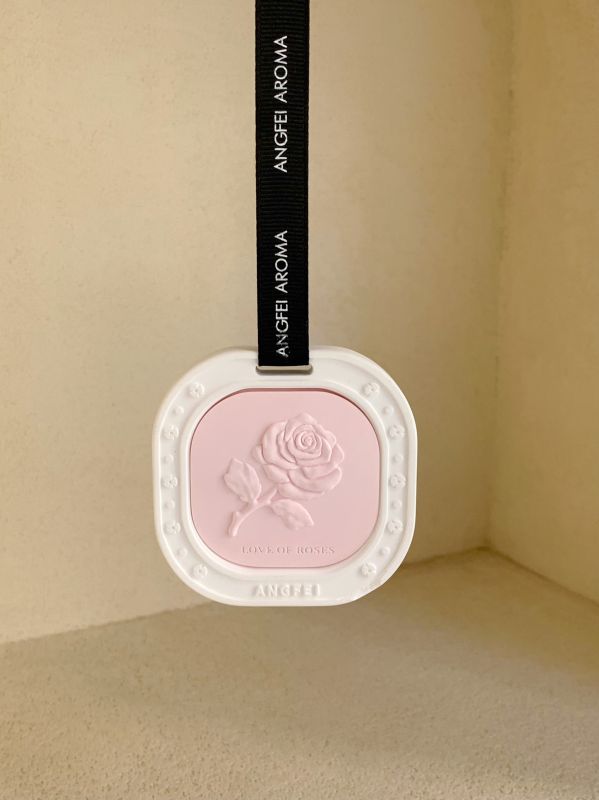  The Art of Plaster &ndash; Fragrance, Form, and Timeless Beauty