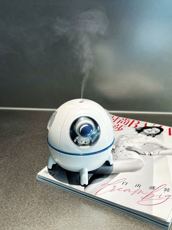 Tech Firm Delights Staff & Clients with Custom Space Humidifiers for Mid-Autumn Gifts