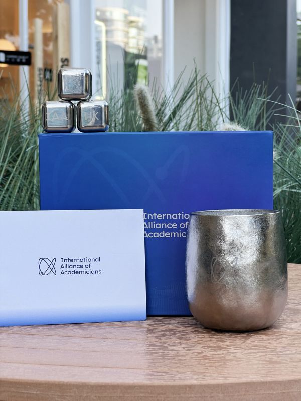 Hammered Titanium Cup Set &ndash; Minimalist Aesthetic with Custom Engraved Ice Molds
