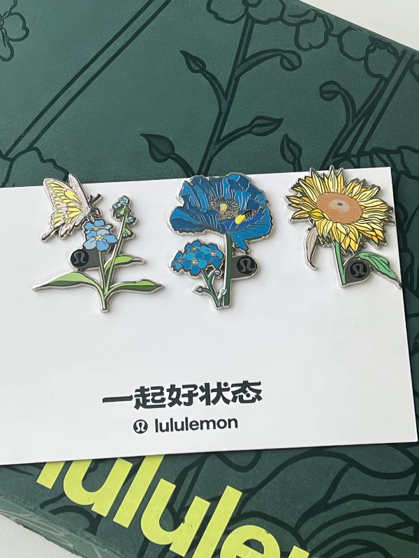  Custom Floral Magnet Pin Set Supplier &ndash; MOQ 50pcs, Packaging & Sample