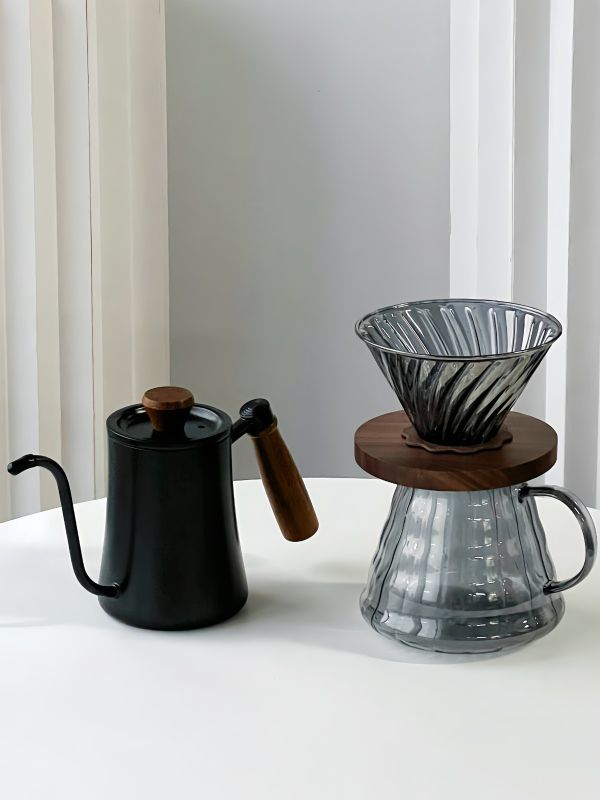 Success Case &ndash; 300 Custom Pour-Over Sets for Tech Client Event in Singapore