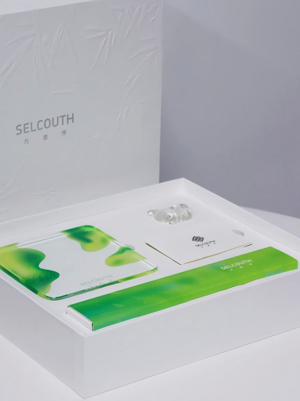 Success Case &ndash; 300 Custom Crystal Dragon Boat Sets for Hotel Gala