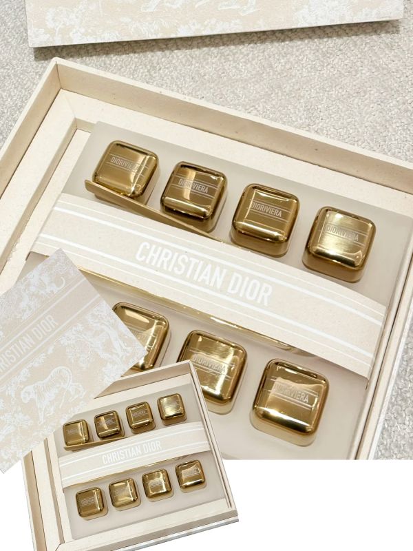 Luxury Ice Cube Sets &ndash; Stainless Steel, Brand DNA, No Dilution