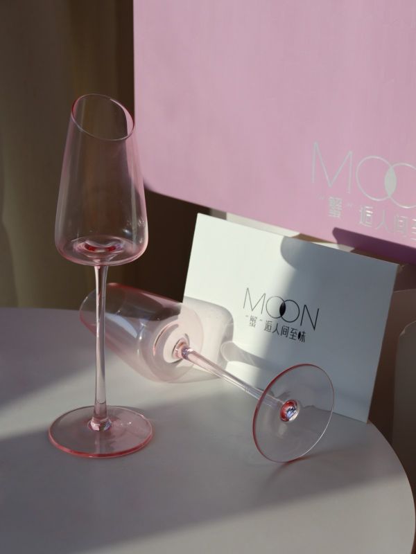 How to Order Custom Pink Wine Glasses & Crab Voucher Set for Business