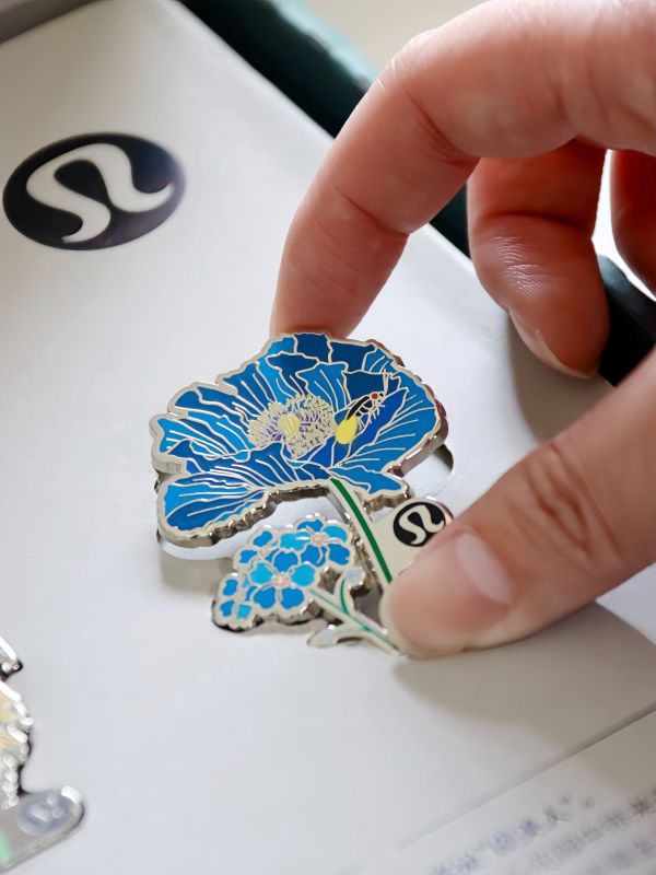 Brooch Gift Sourcing &ndash; ESG, MOQ, Wholesale Price