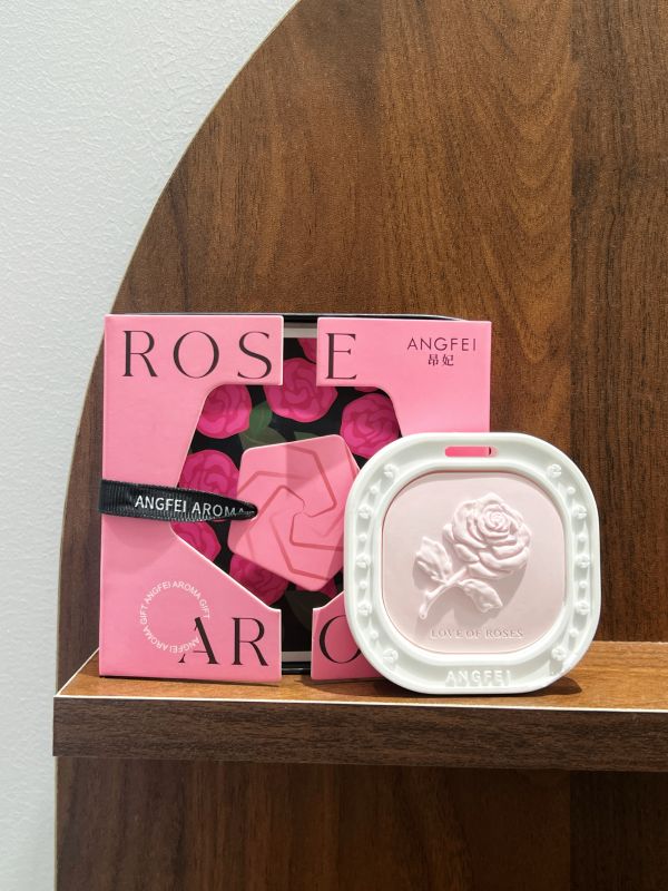 Everlasting Rose Scented Hanger - Corporate Wellness Gift