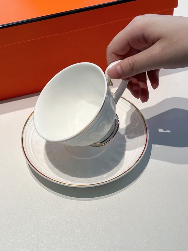  Corporate Gift Success: Herm&egrave;s Orange Coffee Cup Set Impresses 180 VIPs &ndash; Reorder for Staff Gifts in Malaysia