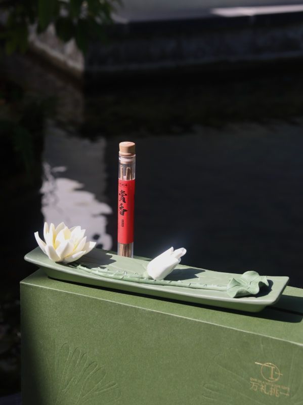   Delivering 350 Custom Moonlit Lotus Crab Voucher & Incense Sets for a Gala Dinner in Singapore