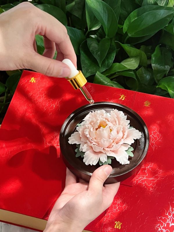 Custom Red Porcelain Crab Box