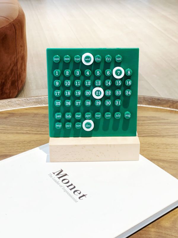 Premium Low Budget Acrylic Calendar
