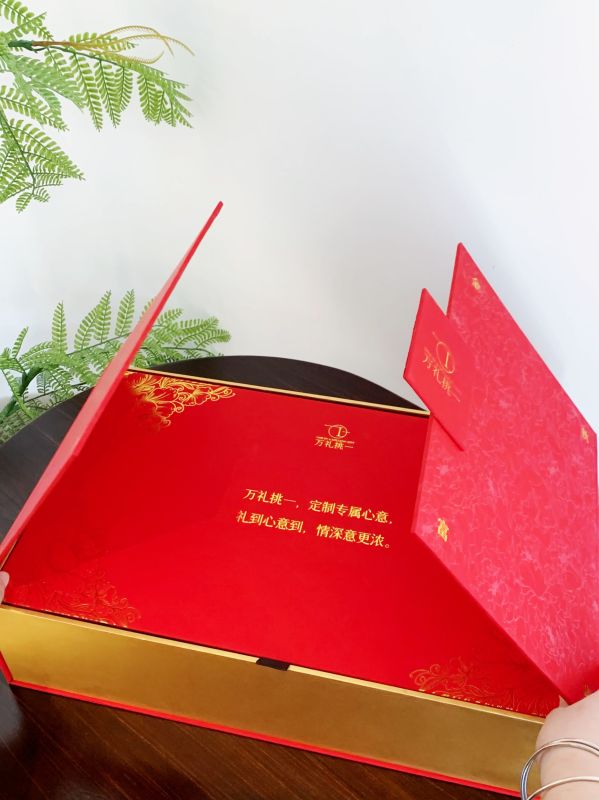 Custom Chinese Red Peony Porcelain Flower & Crab Voucher Gift Set Bulk Order
