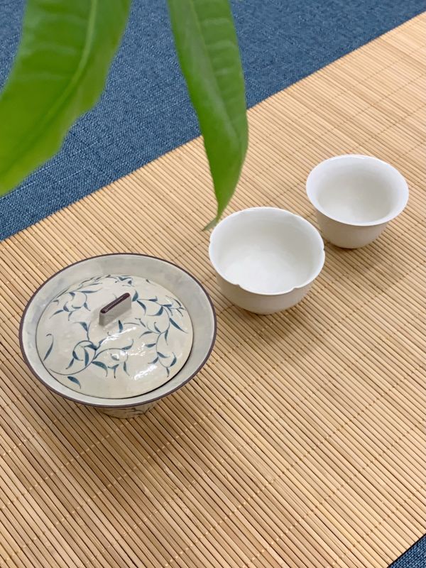 Blue-and-White Tea Set Gift