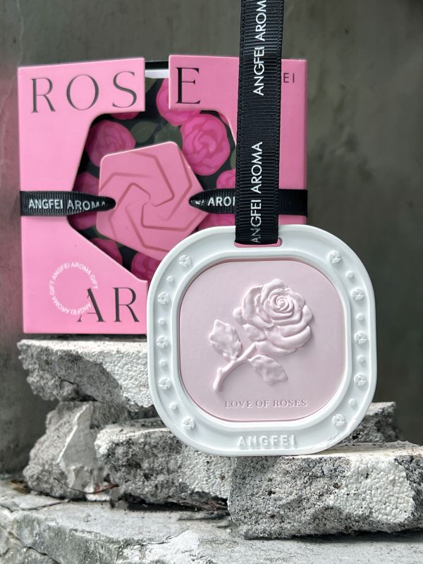 Rose Scented Hanger Romantic Gift Set