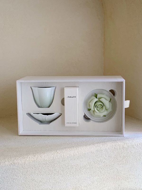 New Chinese Style Aroma & Tea Set &ndash; Corporate Gift
