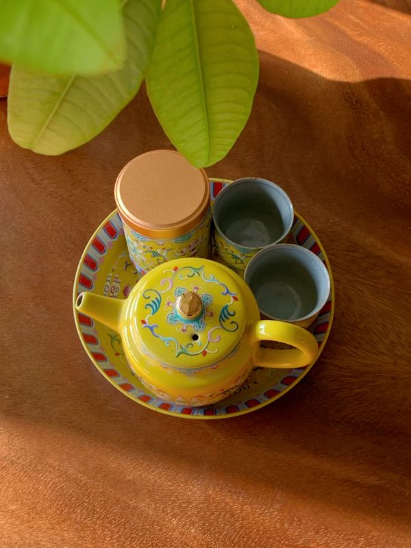 Enamel Tea Set for Corporate Gifting
