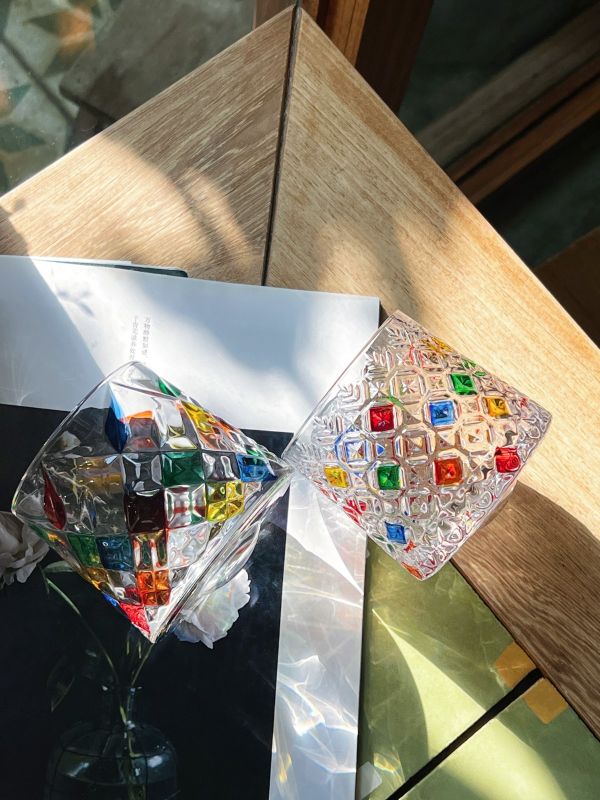 Retro Relief Gift Glass