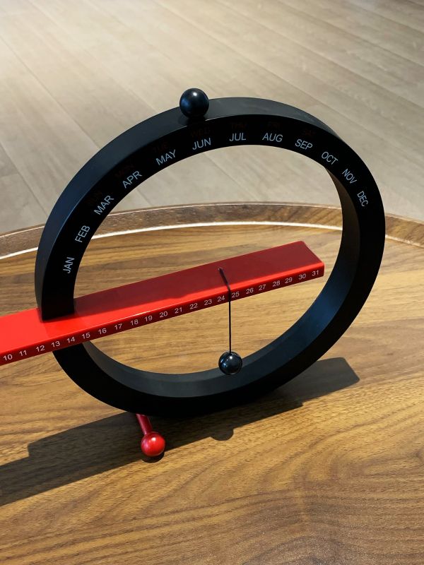 Premium Low Budget Magnetic Calendar