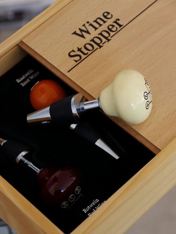 How a Singapore Luxury Car Dealer Delighted VIPs with Custom Wine Stopper Gift Boxes