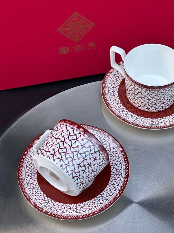 How a Philippine Company Used Custom Ceramic Cup Sets to Improve Staff Retention | Corporate Gift Success
