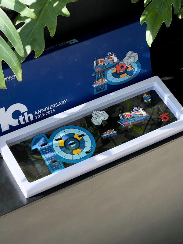 Festive Modular Badge Corporate Hampers