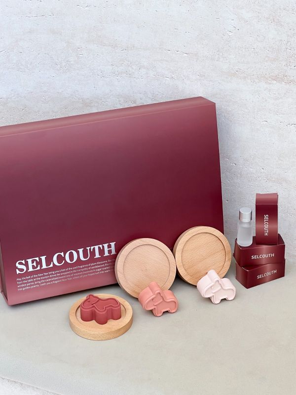  How a Singapore Lifestyle Brand Enhanced Loyalty with Custom Red Gold Pony Aroma Stone Gift Sets