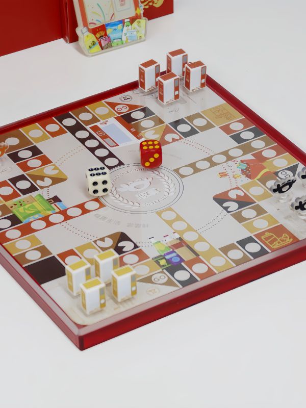 Custom Acrylic Chess Hamper