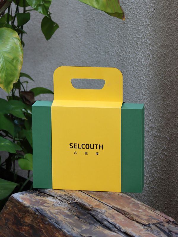  How Moonlit Fan Gift Boxes Elevated Brand Image and Client Satisfaction in Southeast Asia