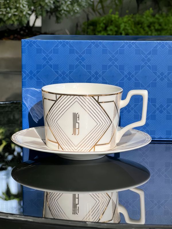 Annual Dinner Souvenir Singapore | Gold Geometric Corporate Gift Case Study for Malaysia