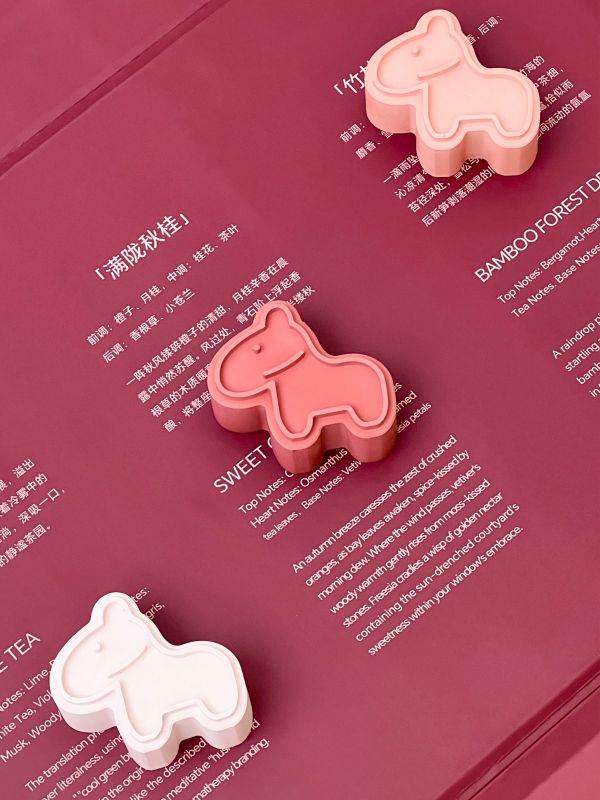 Red Gold Pony Aroma Set