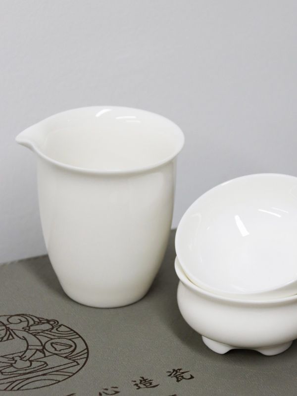 Portable Tea Set Suitcase