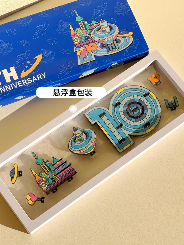 Luxury Anniversary Pin Executive Gift
