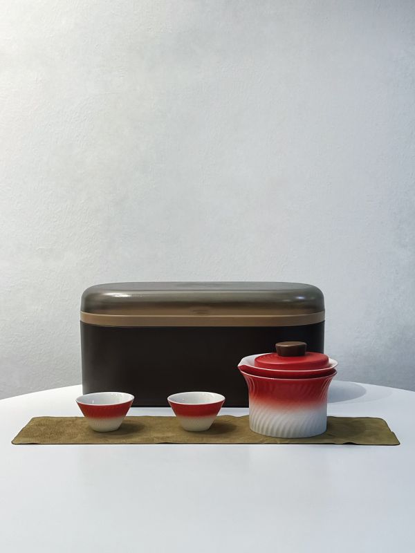 Red Gradient Travel Tea Set