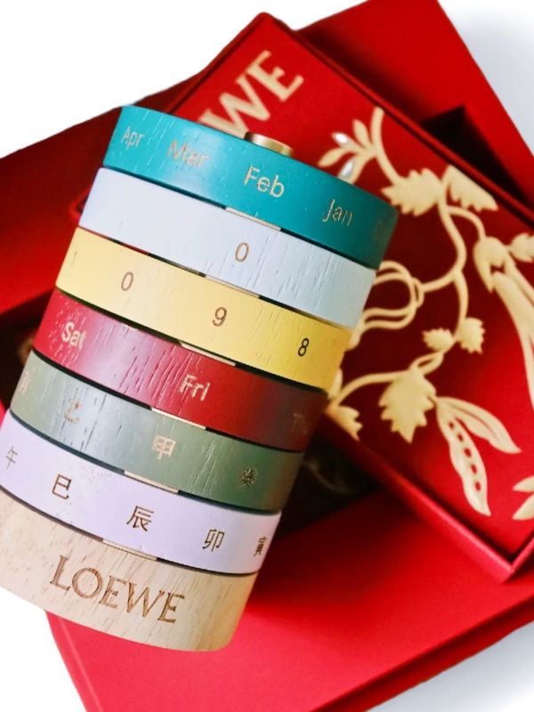 LOEWE Oak Perpetual Calendar