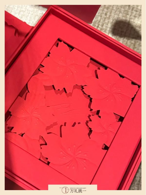 Luxury Executive Red Packet Hamper