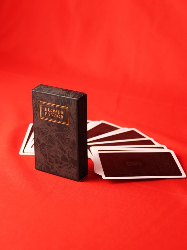 Retro Fashion KP Playing Cards