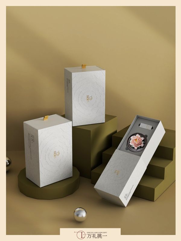 Porcelain Flower Gift Box
