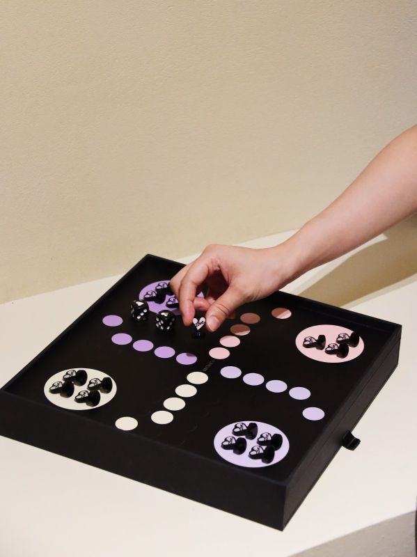 Custom Flight Chess Gift Service