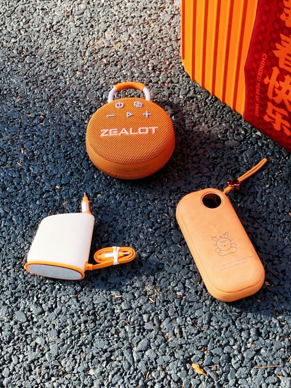 Orange Tech Gift Set