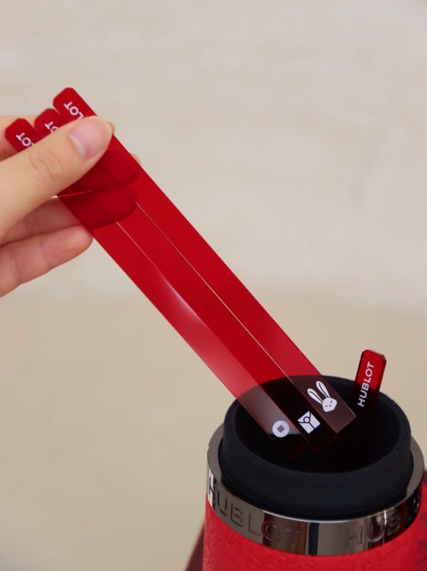 Corporate Event Gift &ndash; Acrylic Set for Celebrations