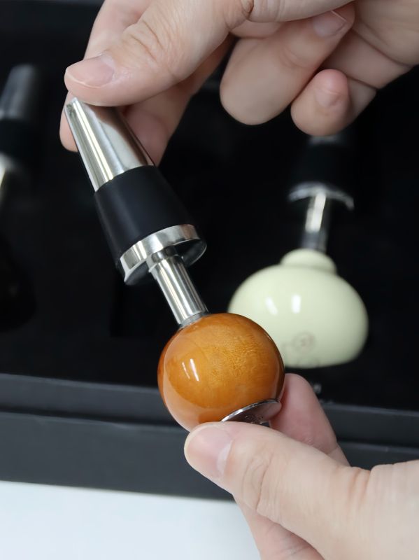  Stainless Steel Wine Stopper Gift Set for Global Bank's VIP Client Dinner &ndash; Custom Engraved Logo & Bulk Delivery Across Singapore, Malaysia, Thailand