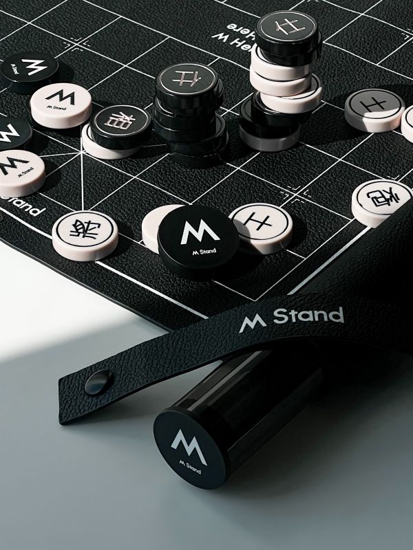 M Stand Chess Set Scroll Leather